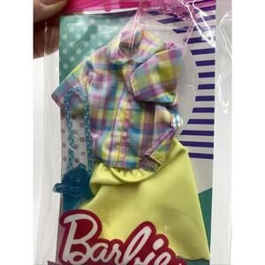 barbie fashion pack pastel plaid Top, Yellow Skirt,Sunglasses,ice Cream Purse